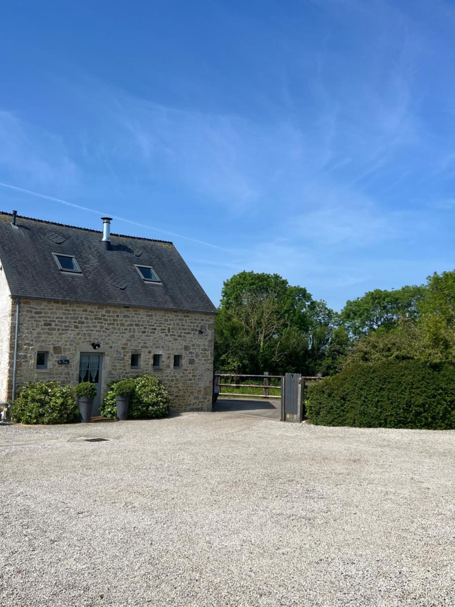 La Forge, Gite Familial,A Sainte Mere Eglise别墅 外观 照片